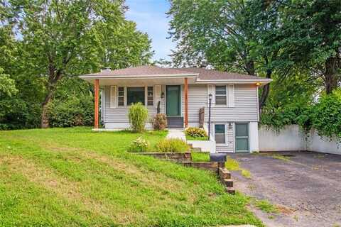 513 Golf Street, Odessa, MO 64076
