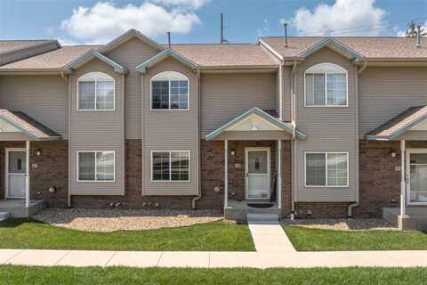 49 N Scott Blvd, IowaCity, IA 52245