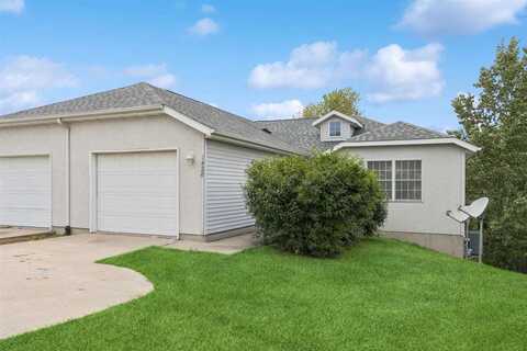 1428 Kenai Ct, Coralville, IA 52241