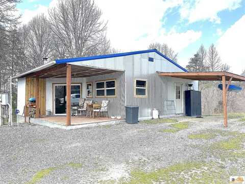 427 Charlie Morrison Road, Columbia, KY 42728