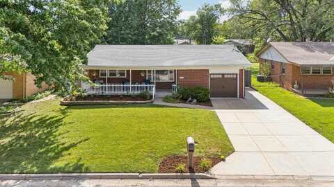 1227 N Derby Ave, Derby, KS 67037
