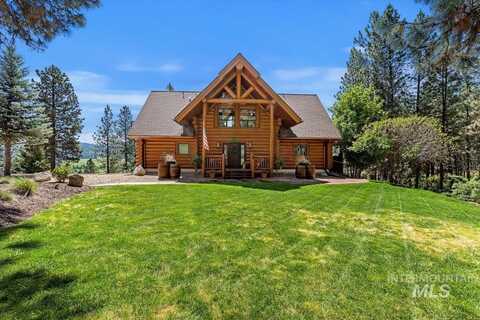 38 Blue Shadow Dr, Garden Valley, ID 83622
