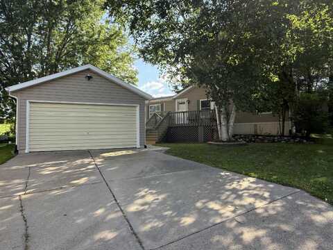 40 Fawn Drive, Wisconsin Dells, WI 53965