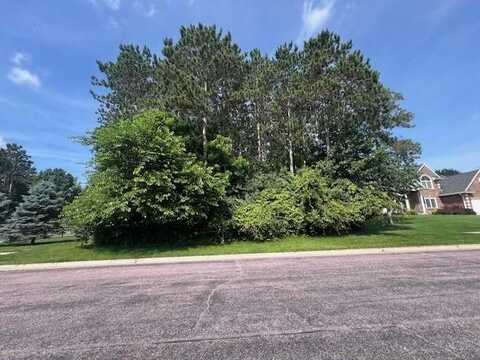 Pine Ridge Court, Portage, WI 53901