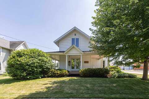 404 College Street, Lake Mills, WI 53551