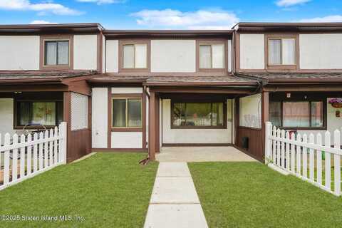 132 Parkview Loop, Staten Island, NY 10314