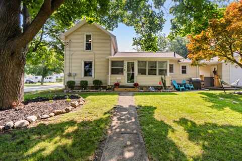 743 N State Street, Jackson, MI 49202