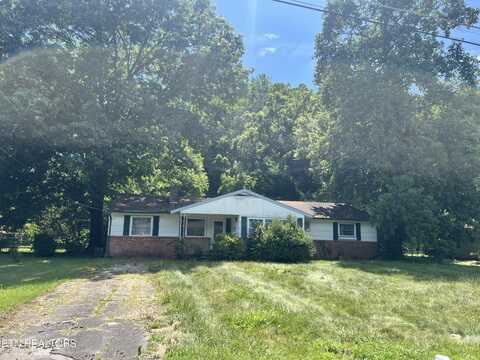 6001 Meadow Oak Lane, Knoxville, TN 37920