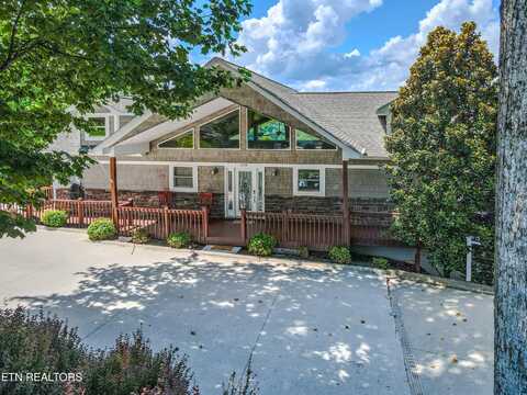 1470 Deerfield Way, La Follette, TN 37766