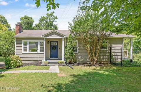 1605 Maple Drive, Knoxville, TN 37918