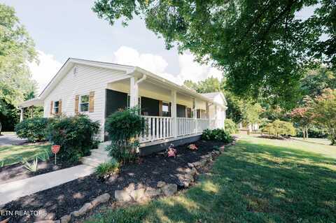 912 Naples Rd, Knoxville, TN 37923