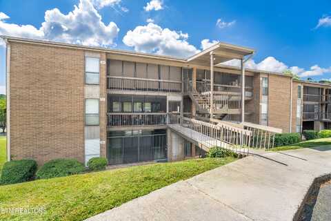 500 Berlin Drive, Knoxville, TN 37923