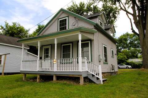 2 Grove Street, Ogdensburg, NY 13669
