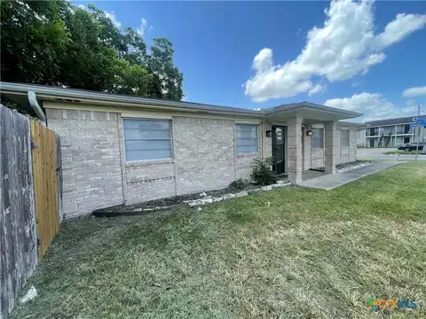 102 Milann Street, Victoria, TX 77901
