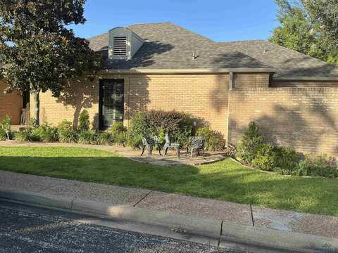 2206 Robbinwood Ln, Longview, TX 75601