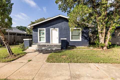 255 W Panhandle Street, Slaton, TX 79364