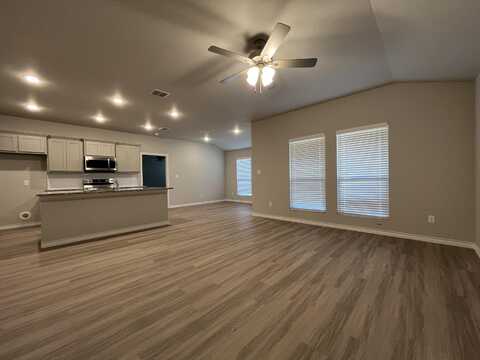 7210 25th Street, Lubbock, TX 79407