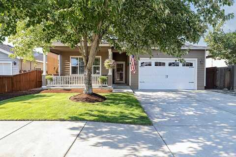 2511 Agate Meadows, White City, OR 97503