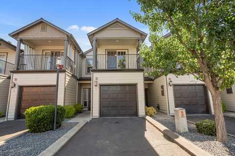 2210 E Barnett Road, Medford, OR 97504