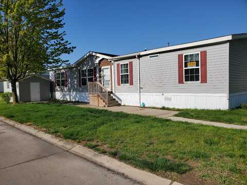 39267 Pueblo Dr, Romulus, MI 48174