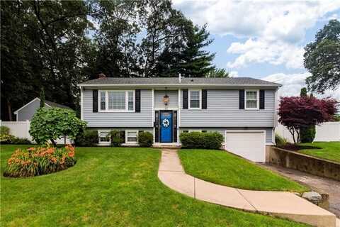 85 Stillwater Drive, Warwick, RI 02889