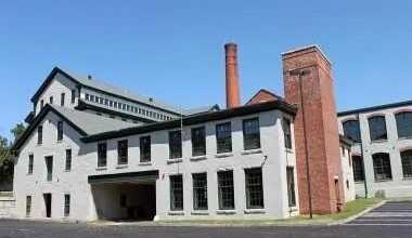 618 MAIN Street, Coventry, RI 02816