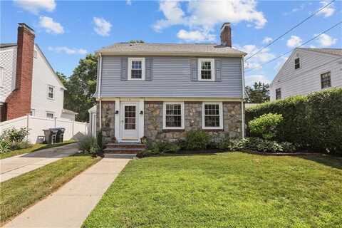 16 Elmcroft Avenue, Providence, RI 02908