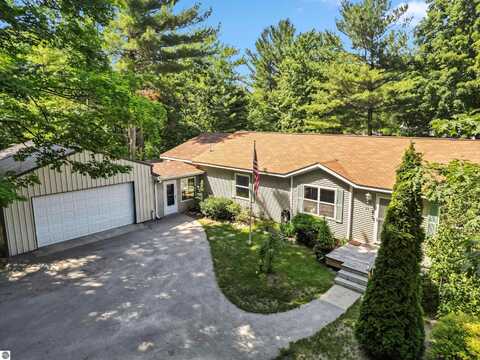 6732 Hickory Drive, Kewadin, MI 49648