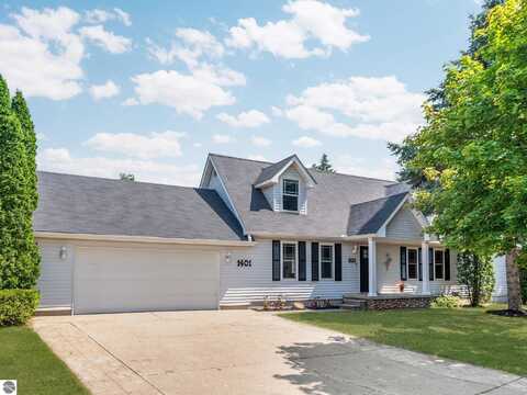 1401 Jeffrey Drive, Cadillac, MI 49601