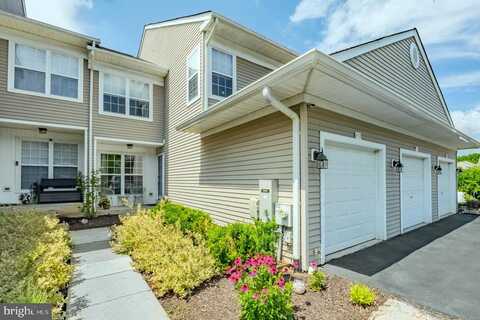 112 STEWARTS CT #406, PHOENIXVILLE, PA 19460