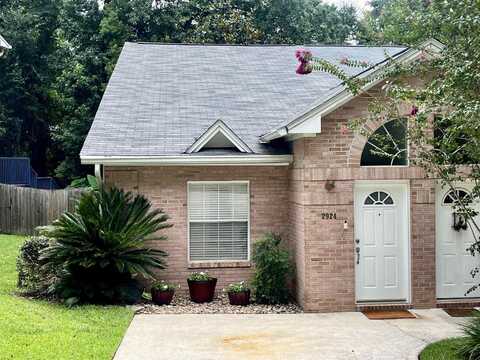 2924 Cross Creek Court, Tallahassee, FL 32301