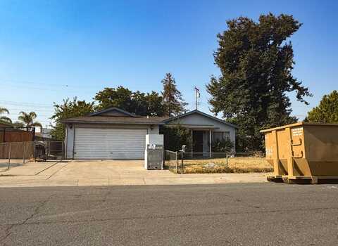 1521 W Juliet Avenue, Tulare, CA 93274