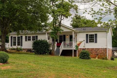 1030 Cliff View Drive, King, NC 27021