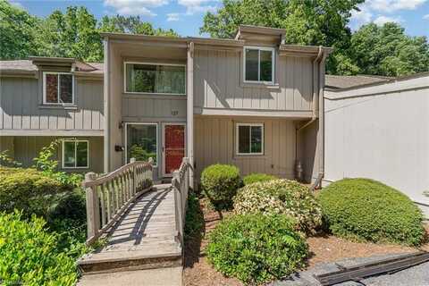127 Lamplighter Circle, Winston Salem, NC 27104