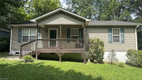 112 White Street, Thomasville, NC 27360