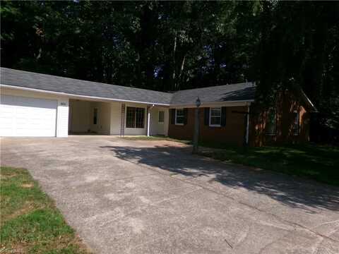 203 Turkey Hill Drive, King, NC 27021