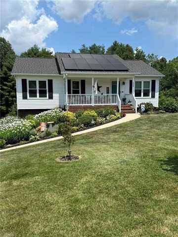 224 Westbridge Place, Mount Airy, NC 27030