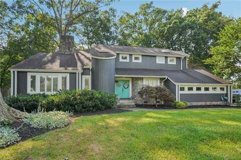 5106 Foxview Drive, Pleasant Garden, NC 27313