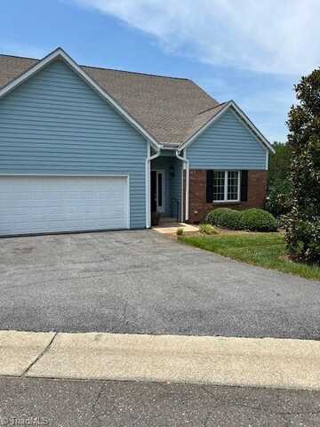 375 Hollybrook Drive, Bermuda Run, NC 27006