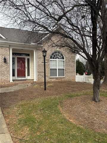100 Riverwalk Lane, Jamestown, NC 27282
