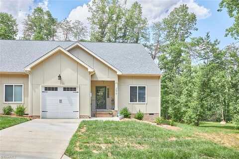 298 Lamplighter Circle, Winston Salem, NC 27104