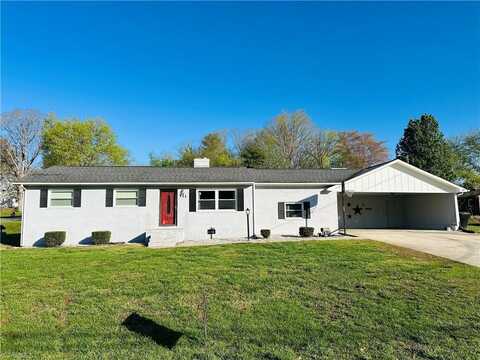 111 Vine Street, Mount Airy, NC 27030