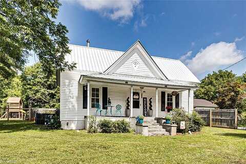 1328 W Ridge Street, Ramseur, NC 27316