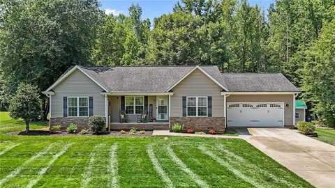 134 Stones Point Court, Stokesdale, NC 27357