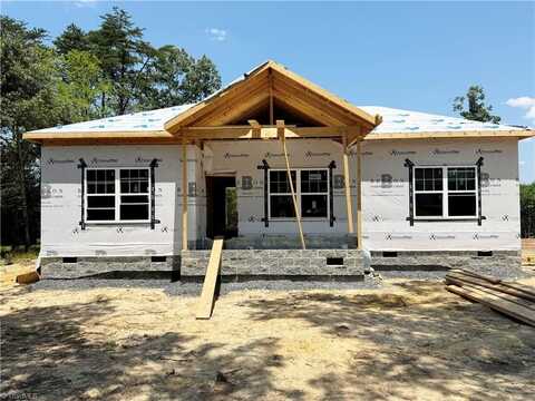 1927 South Avenue, Eden, NC 27288