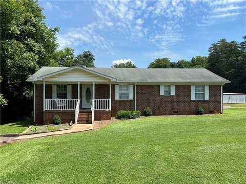 492 Stuart Street, Ramseur, NC 27316