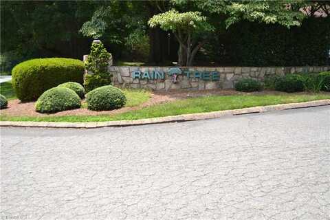 208 Driftwood Lane, Winston Salem, NC 27104