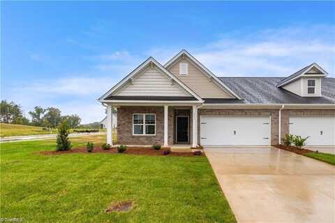 3600 Townland Circle, Clemmons, NC 27012