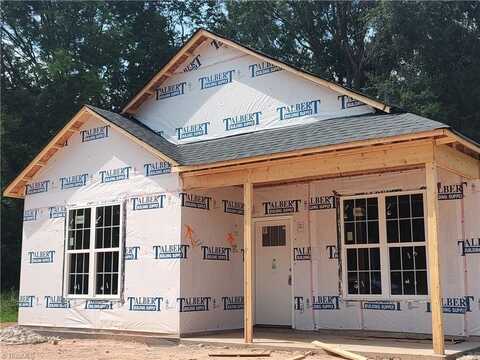 302 W Madison Street, Mayodan, NC 27027