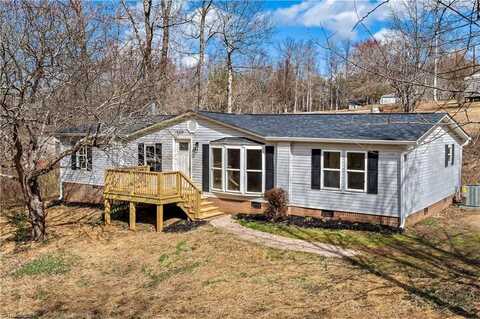1229 Lightning Cross Road, Boonville, NC 27011